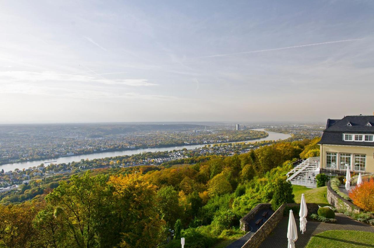 Steigenberger Icon Grandhotel & Spa Petersberg Koenigswinter Exterior photo View of the Rhine from the campus