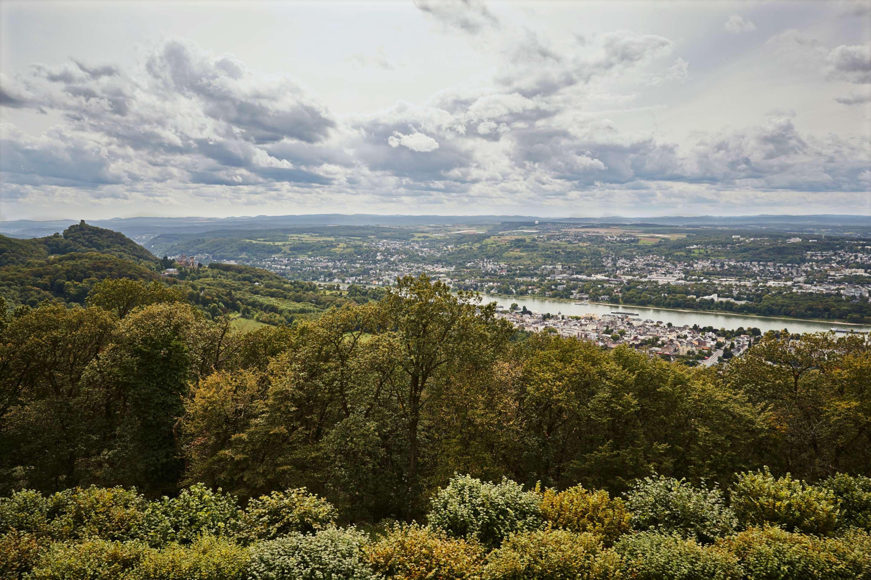 Steigenberger Icon Grandhotel & Spa Petersberg Koenigswinter Exterior photo View of the town of Andernach